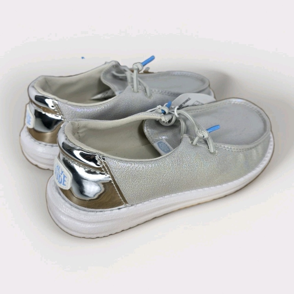 NWT Hey Dude Kid's Girl Junior 2 Wendy Iridescent Sparkle Loafer Silver White